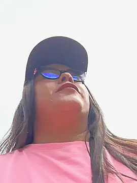 Sala de chat en directo de Ixchel_Anaid