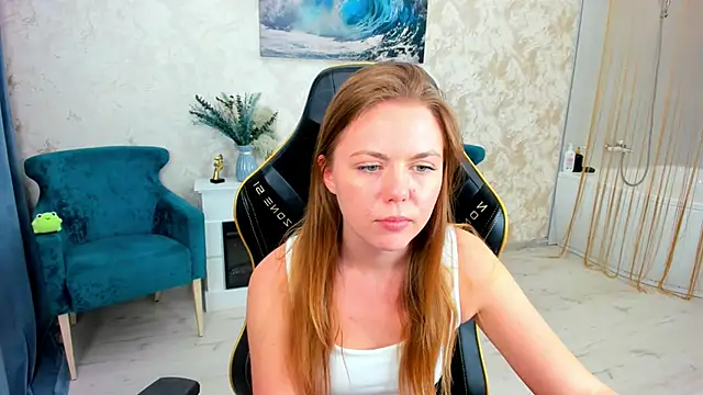Strawberrye's Live Chat Room