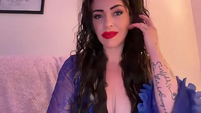 MuckyMILF Adlı Modelin Canlı Sohbet Odası