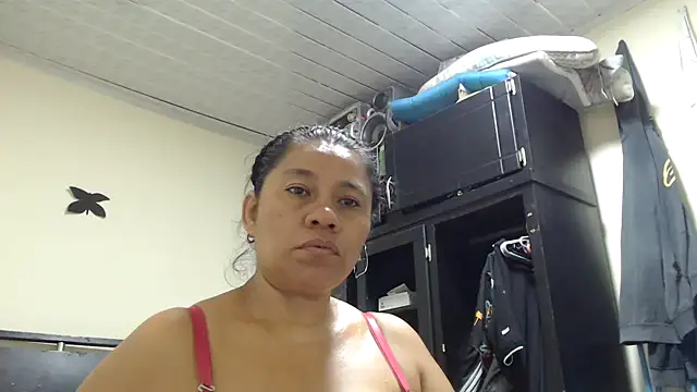 Chat ao vivo de adrixxx38