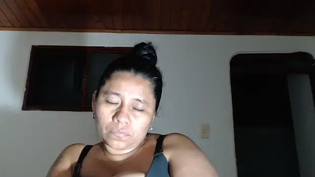 adrixxx38 Cameră chat live