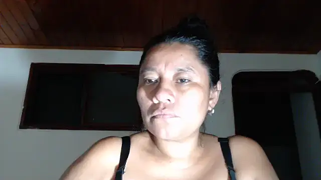 Živá chatovací místnost adrixxx38