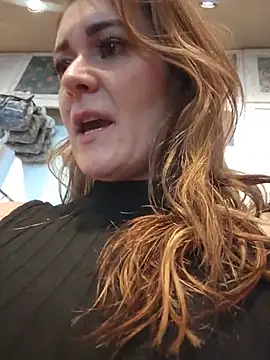 Živá chatovací místnost HollyTattoo