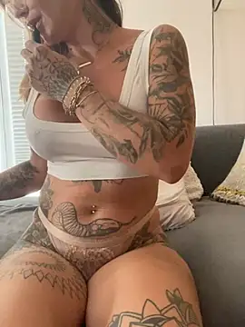 Etwas_neugierig's Live Sex Cam Show