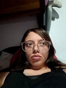 linda-schmidt Cameră chat live