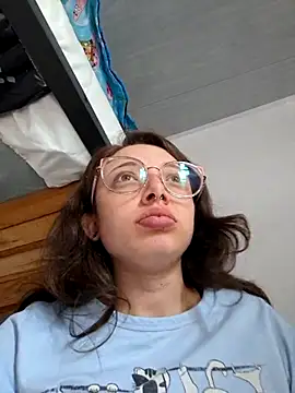linda-schmidt's Live Chat Room