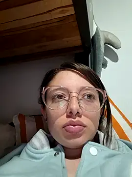 Živá chatovací místnost linda-schmidt
