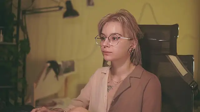 alyssa_sweet's Live Chat Room