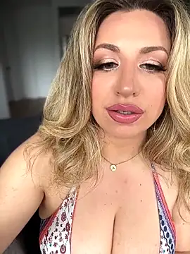 miamellycious Live Chatraum
