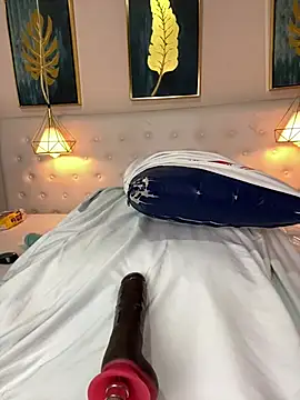 غرفة دردشة valerie_lya المباشرة