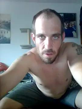 Pokazy przed seks kamerką na żywo – Codymc89