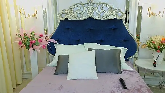 Ariana_Petite লাইভ চ্যাট রুম