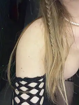 LunaAlya Live Chatraum
