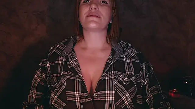 _letty_ Adlı Modelin Canlı Sohbet Odası