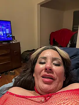 Aw_ThROAt9 Adlı Modelin Canlı Sohbet Odası