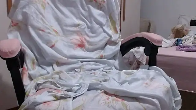 Онлайн чат bustycarly
