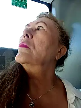 Hottie-Mom – live sex-cam-show