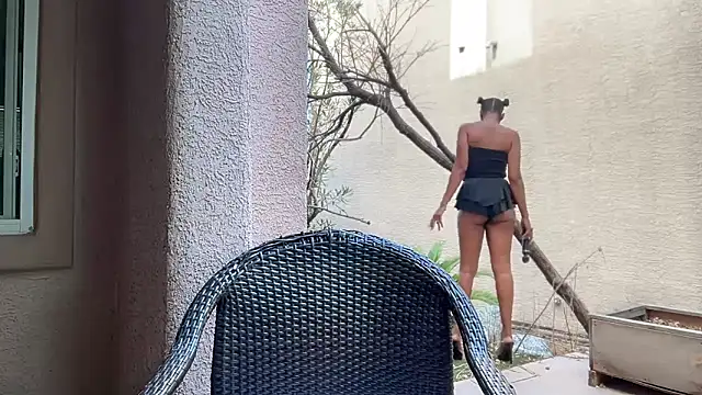 Cum2Charm live-chat rom