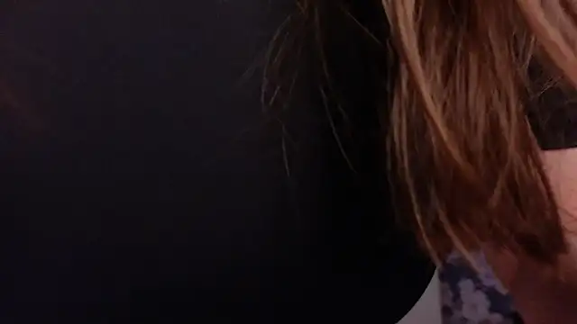 Chat soba uživo modela _momiji_