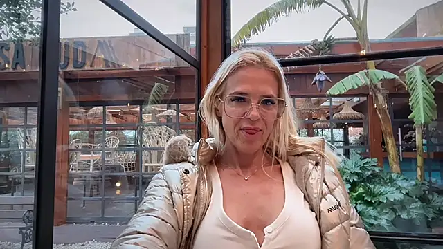 Reyna63 – live chatrum