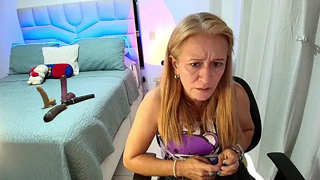 Naty_Stone Adlı Modelin Canlı XXX Sohbeti