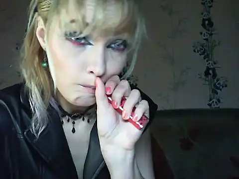 WildMissNiks Live chatroom