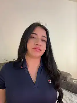 KallyMyller1 Adlı Modelin Canlı Sohbet Odası