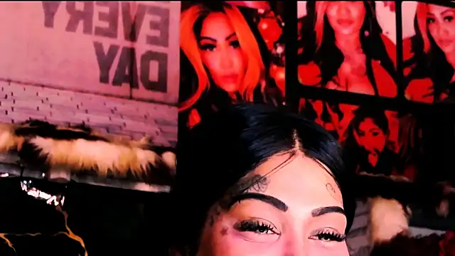חדר צ'אט בשידור חי של indian_dreamgirl