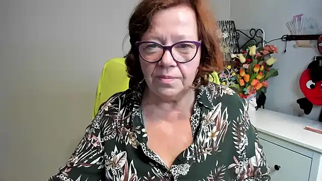 Adelewildx Adlı Modelin Canlı Sohbet Odası