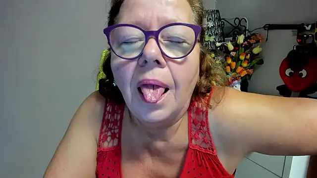 Živá chatovací místnost Adelewildx