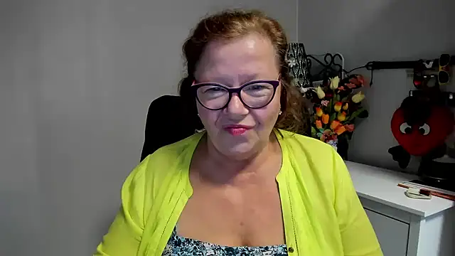 Adelewildx Adlı Modelin Canlı Sohbet Odası