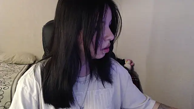 babyakemn Live chat-huone