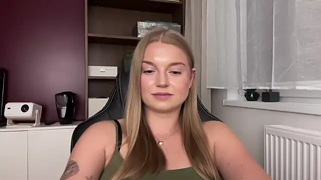 Mysteryerica – live chatrum