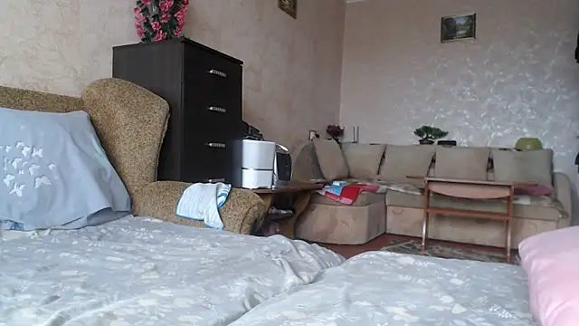 Amy_August Live Chatraum