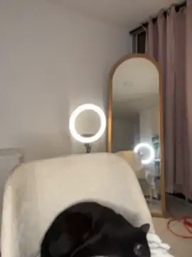 Veronica_ar Adlı Modelin Canlı Sohbet Odası