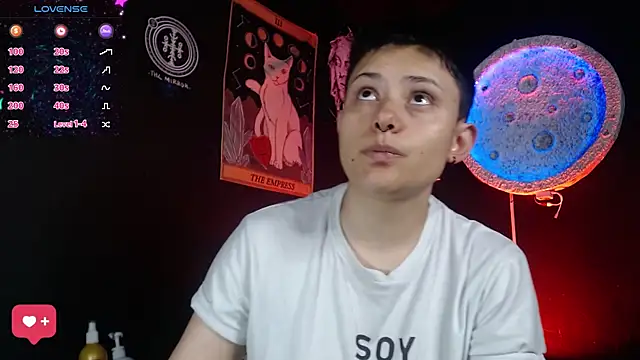 girl_intense444 – live chatrum