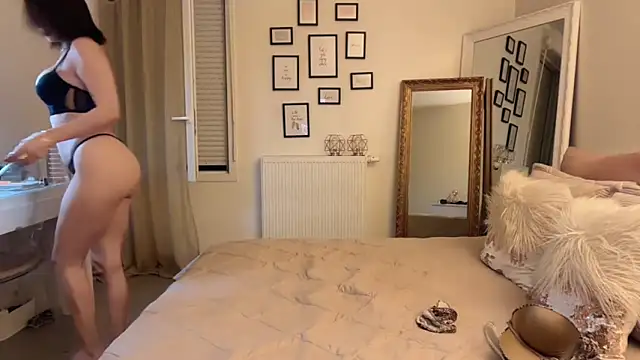 Živá chatovací místnost ChloeXSecret
