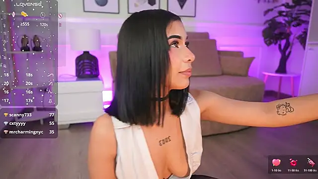 MaddyWattsonのライブチャットルーム