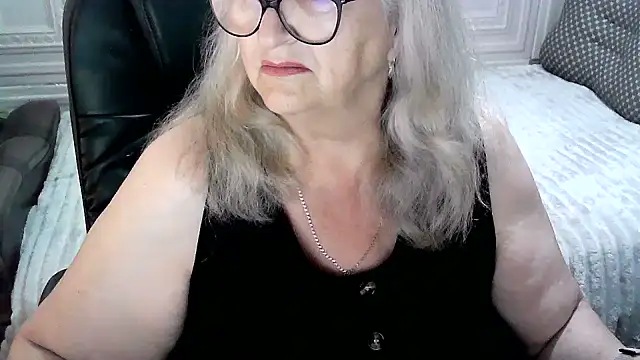 חדר צ'אט בשידור חי של LolkaAlyss
