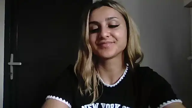 NicolePlay Cameră chat live