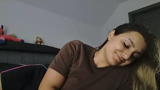 NicolePlay Adlı Modelin Canlı Sohbet Odası