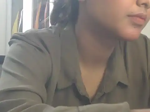 NancyRuvi чат на живо