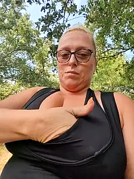 winniess40's Live Sex Cam Show