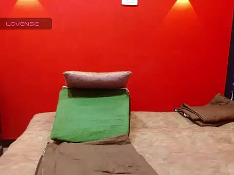 miss_tinnymafe Live Chatraum