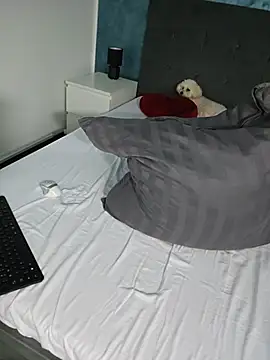 OhhhLauraxx Live Chatrum