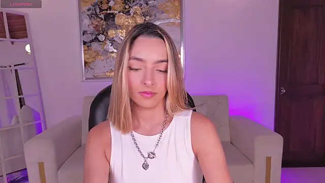 Sala de chat en directo de MelissaMoore_