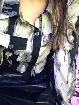 חדר צ'אט בשידור חי של Tasty_Melody