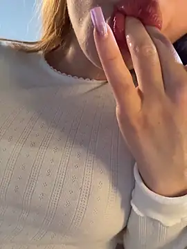 curchez_ Adlı Modelin Canlı Sohbet Odası
