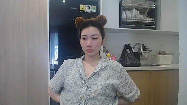 Živá chatovací místnost Asiagirll