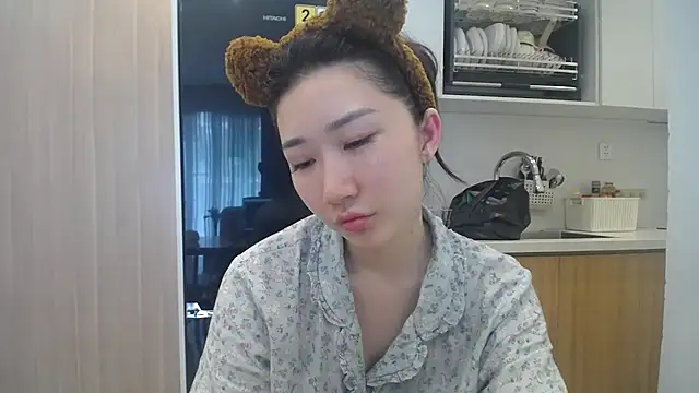 Asiagirll's Live Chat Room